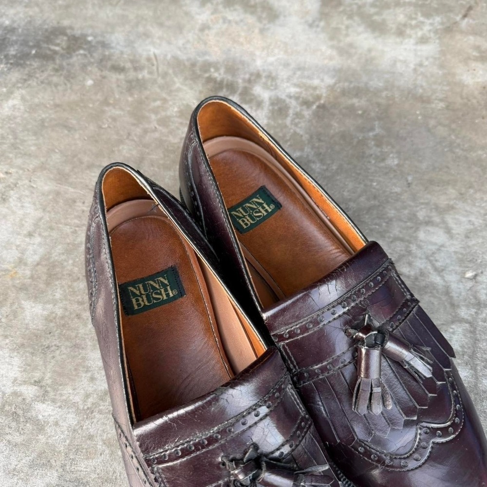 Vintage 90's Nunn Bush shiny leather wing tip tassel loafers shoes 9 1/2 W - Picture 6 of 7